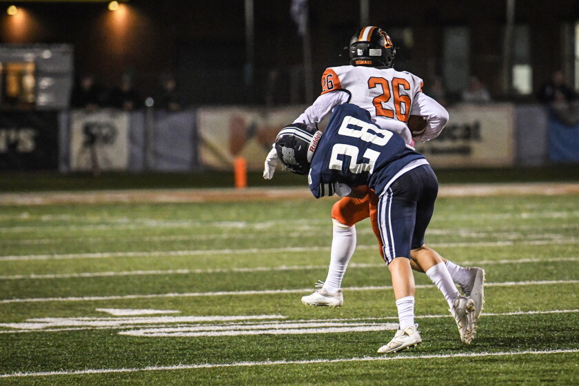 FOOTBALL Lumberjacks Still Searching For 1st Victory After Tight Loss football-lumberjacks-still-searching-for-1st-victory-after-tight-loss